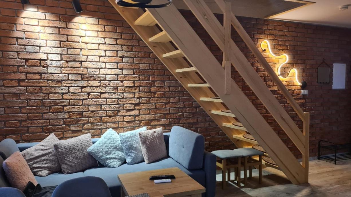 Apartament Komarno III เยเลเนียกูรา ภายนอก รูปภาพ